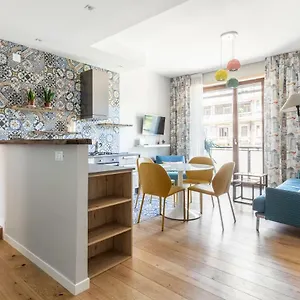 https://como-bellevue.it-lombardy.com
